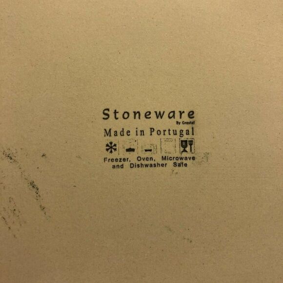 Stoneware by Grestel Scalloped Yellow Oval Baker Made in Portugal - Picture 4 of 11